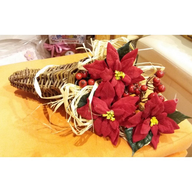 Cornucopia naturale con stelle di natale